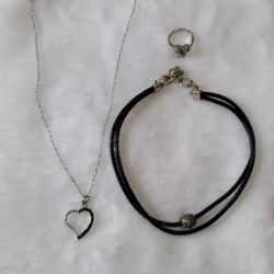 Jewelry Lot Of 3 Beautiful/Heart Necklace, Choker And Ring