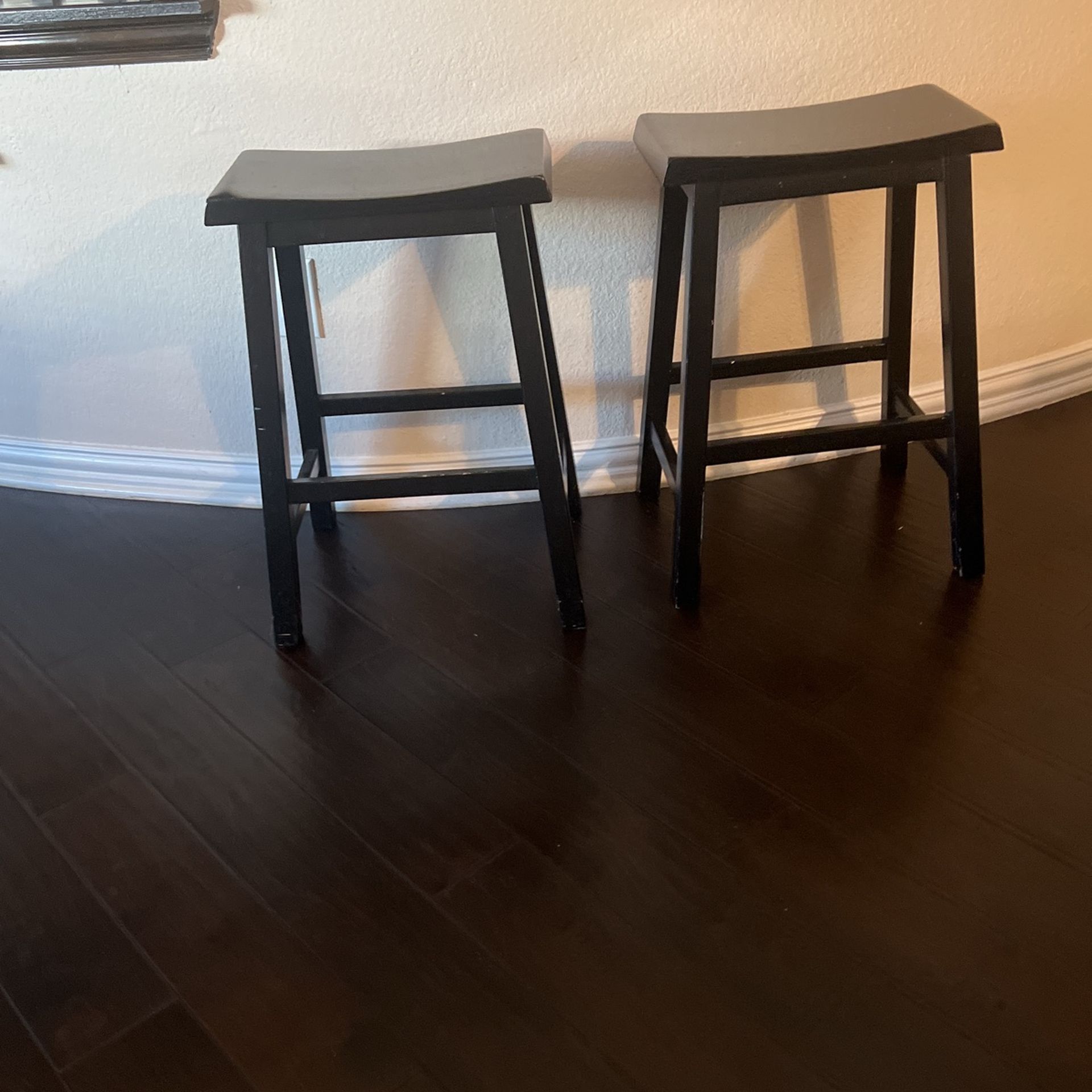 (2) Counter Stools