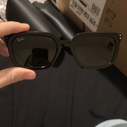 Ray-Ban Sunglasses
