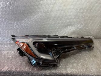 2023 2024 2025 Toyota Corolla Right Side Headlight OEM LETTER “H”
