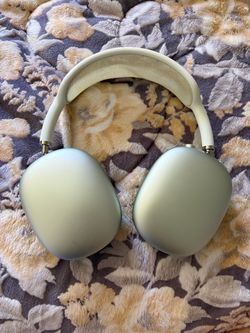 Apple AirPods Max 2