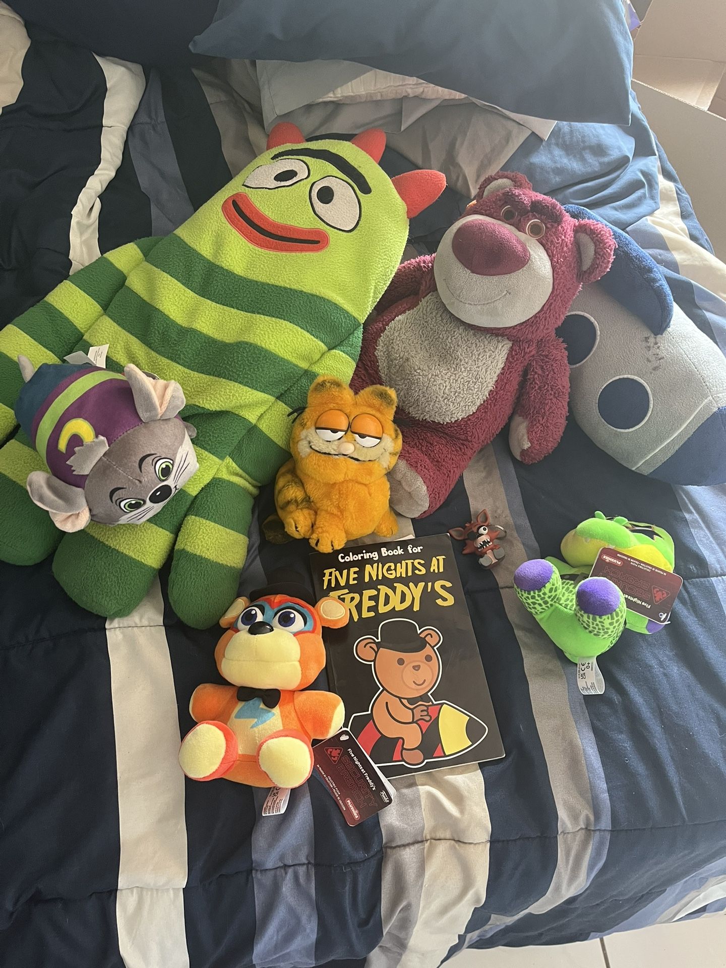 Yo Gabba Gabba, Garfield, Toy Story 3, Chuck E Cheese, And Five nights At Freddy’s Plush Plushy Plushies