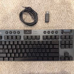 Logitech G915 TKL Wireless keyboard 