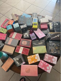 Yard sale de perfumes Arabes