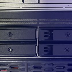 Synology RS1221RP+ 