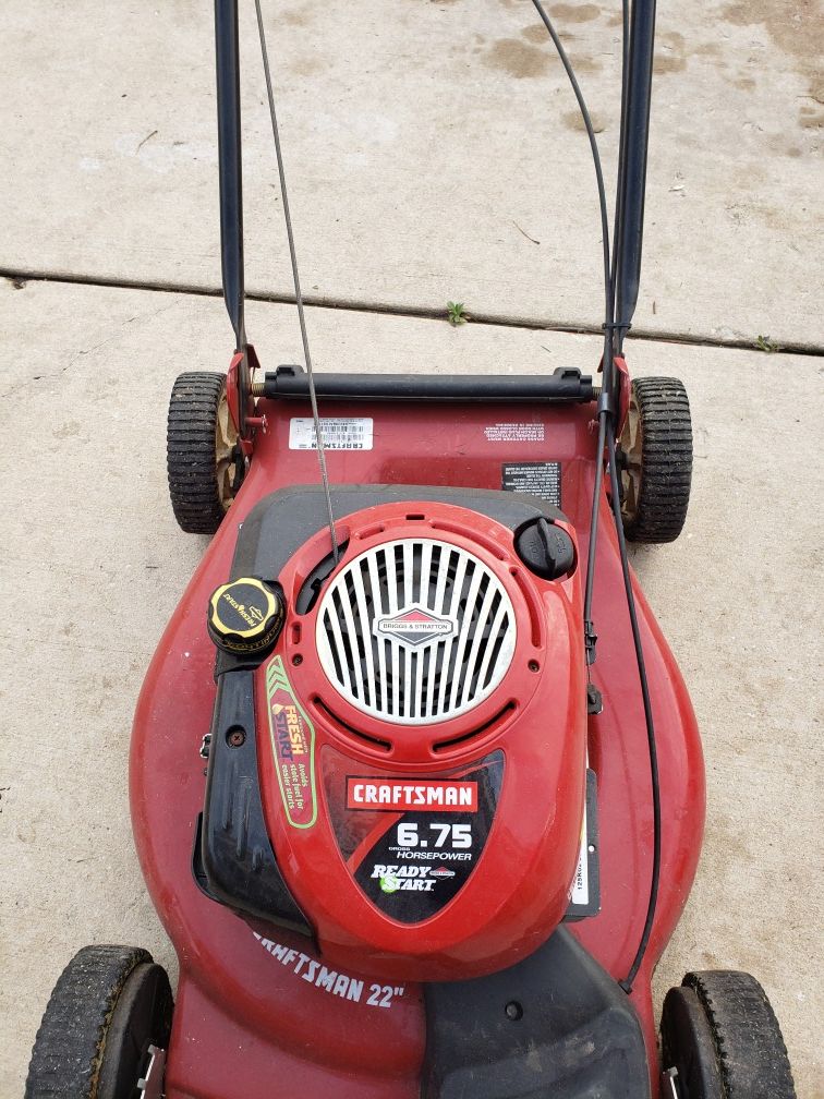 Craftsman 6.75 HP. Lawn Mower for Sale in Chicago, IL OfferUp