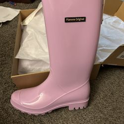 Lavender Rain Boots Size 7