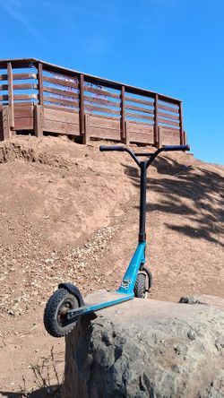 Dirt scooter (forgot brand)