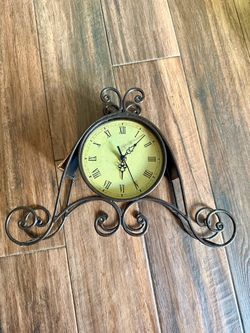 Ornate Scroll Iron Tabletop Mantel Clock Rattan Bamboo Roman Numerals