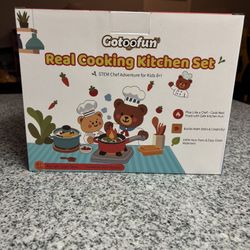 Real Kids Kitchen Cooking Set