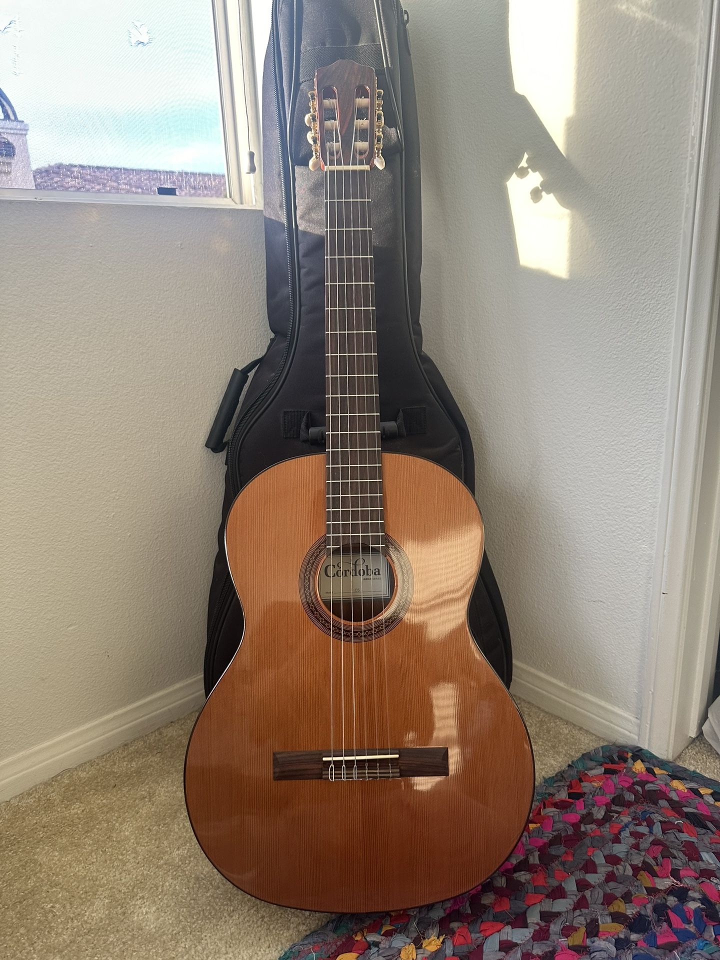 Cordoba C5 w/ Case