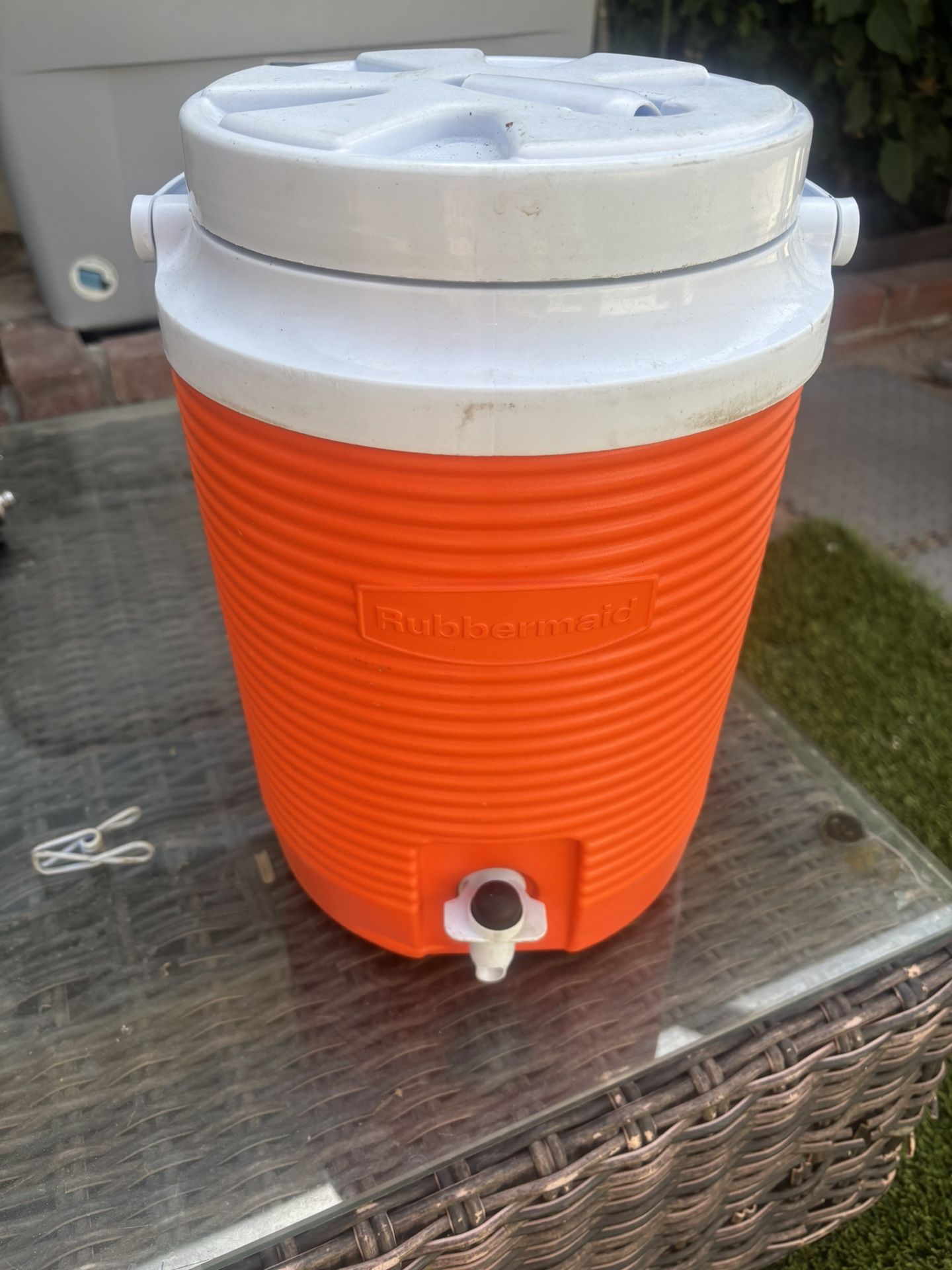 3 Gallon Rubbermaid Jug
