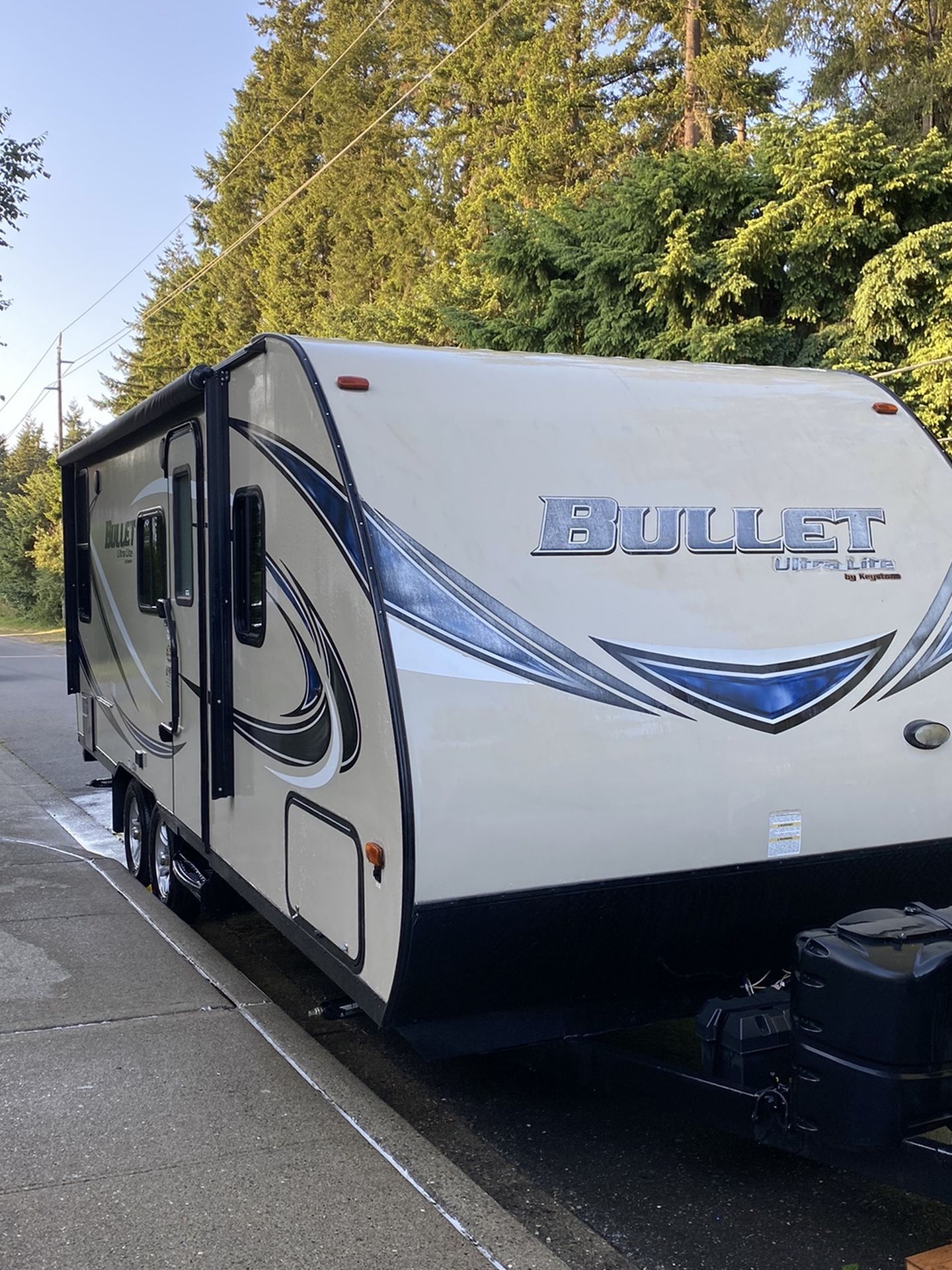 2016 keystone bullet 210RUDWE