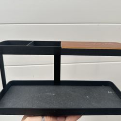 Small Jewelry Or Bathroom Organization 