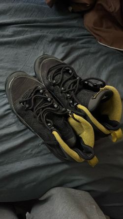 Jordan 9s size 5.5