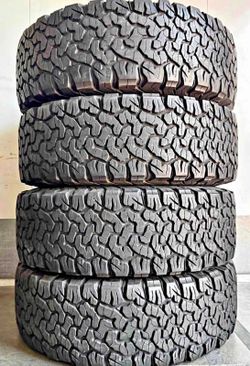 275/65/18 bfgoodrich Selling a set of 4 tires in excellent condition 🫡