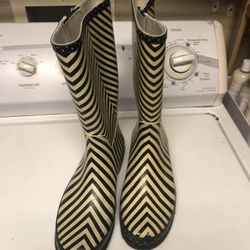 Rain Boots Black And White 