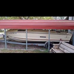 Stingray 1983 Boat
