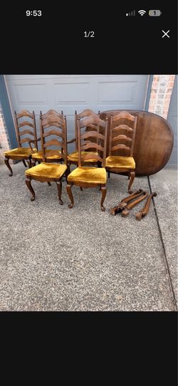 Dinning table /6 chairs