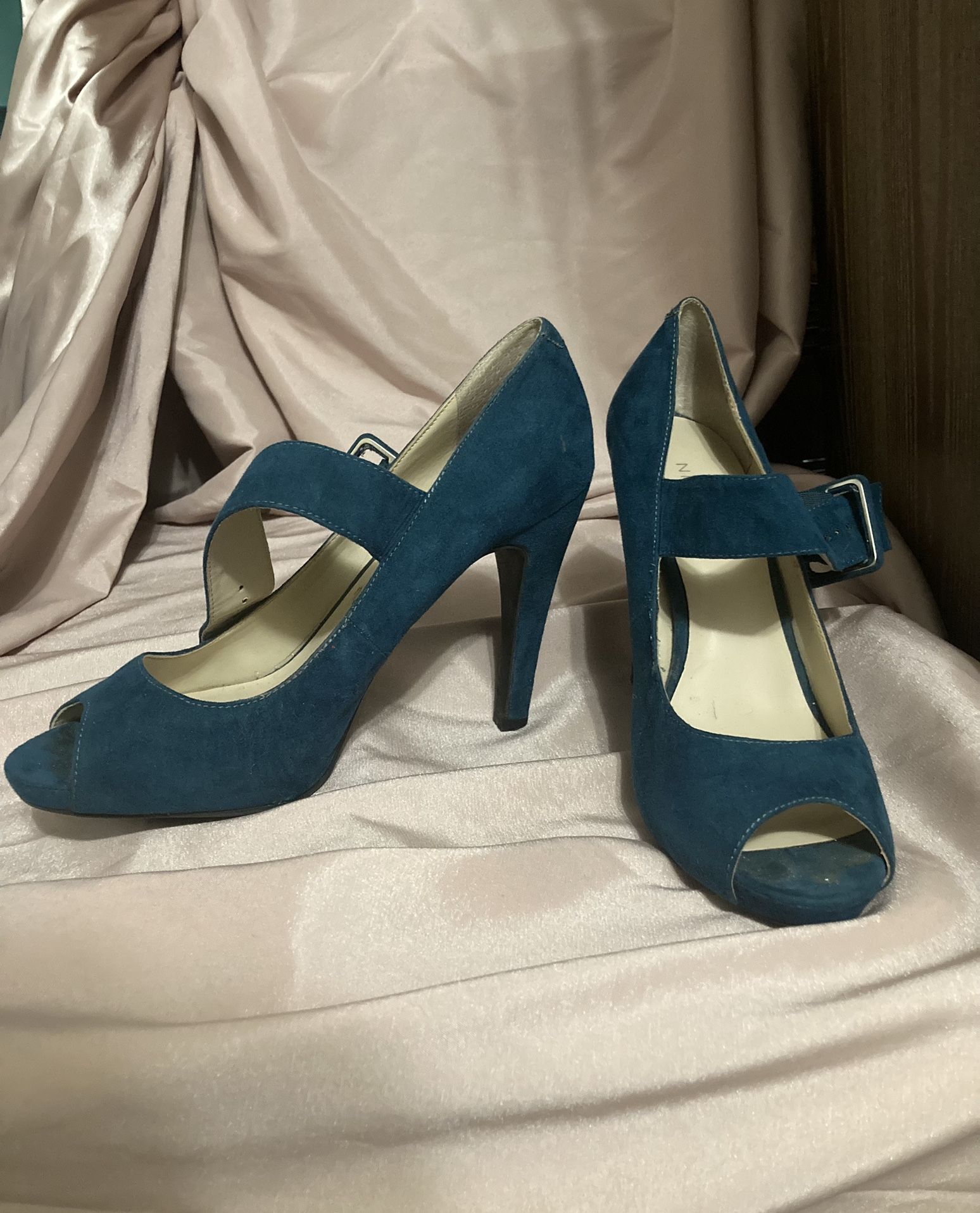 Suede Pumps Nine West Size 8
