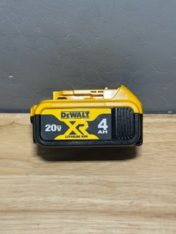 DEWALT XR 20V BATTERY