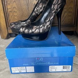 Heel Shoes Size 6.5  Black/beige
