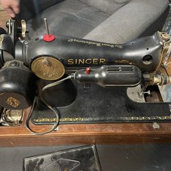 1934 Singer Sewing Machine
