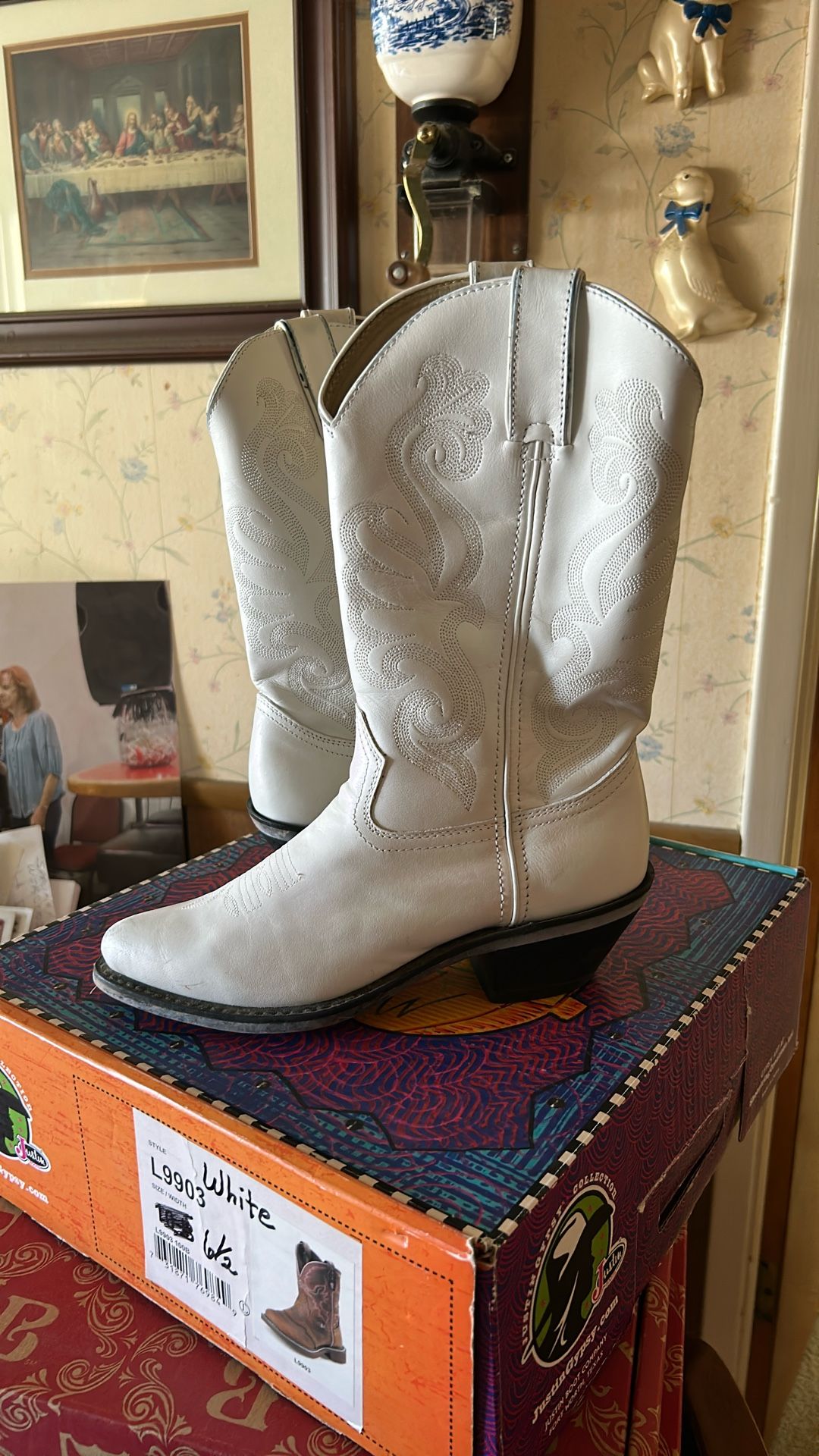 JUSTINGYPSY BOOTS 6 1/2