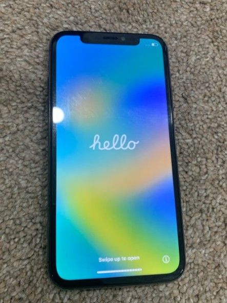 iPhone X Carrier Unlocked