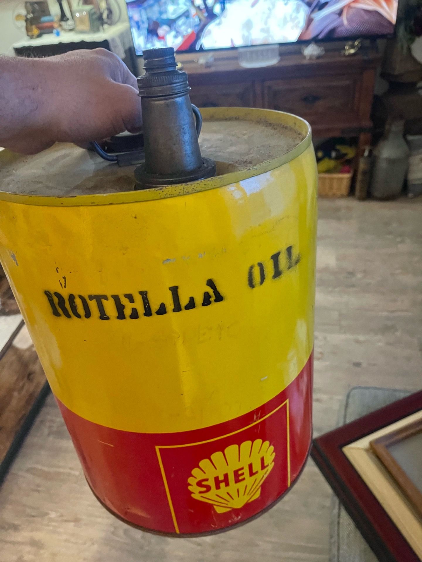 Vintage Shell Rotella Oil Can 5 Gallon Metal Drum w/ Pump Petroliana