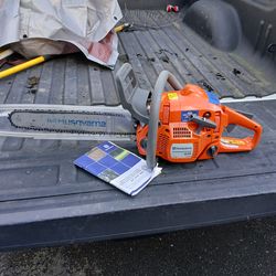 Husqvarna 545 model. Like new with owner's manual