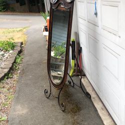 Mid-century style standing mirror princess Narnia