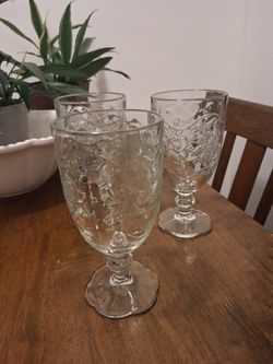 Wine Glasses 