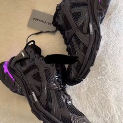 Pre Order No Trades Balenciaga Runner Led 