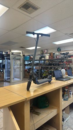 Nine bot  Zing E10 Electric Scooter 