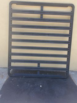Yakima LockNLoad Platform Roof Rack
