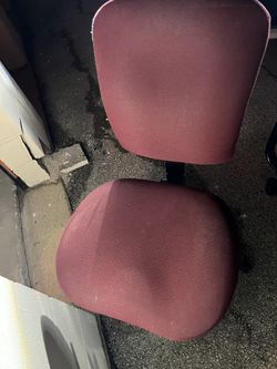 Office Chairs  4 Different Color  18 $  Each  
