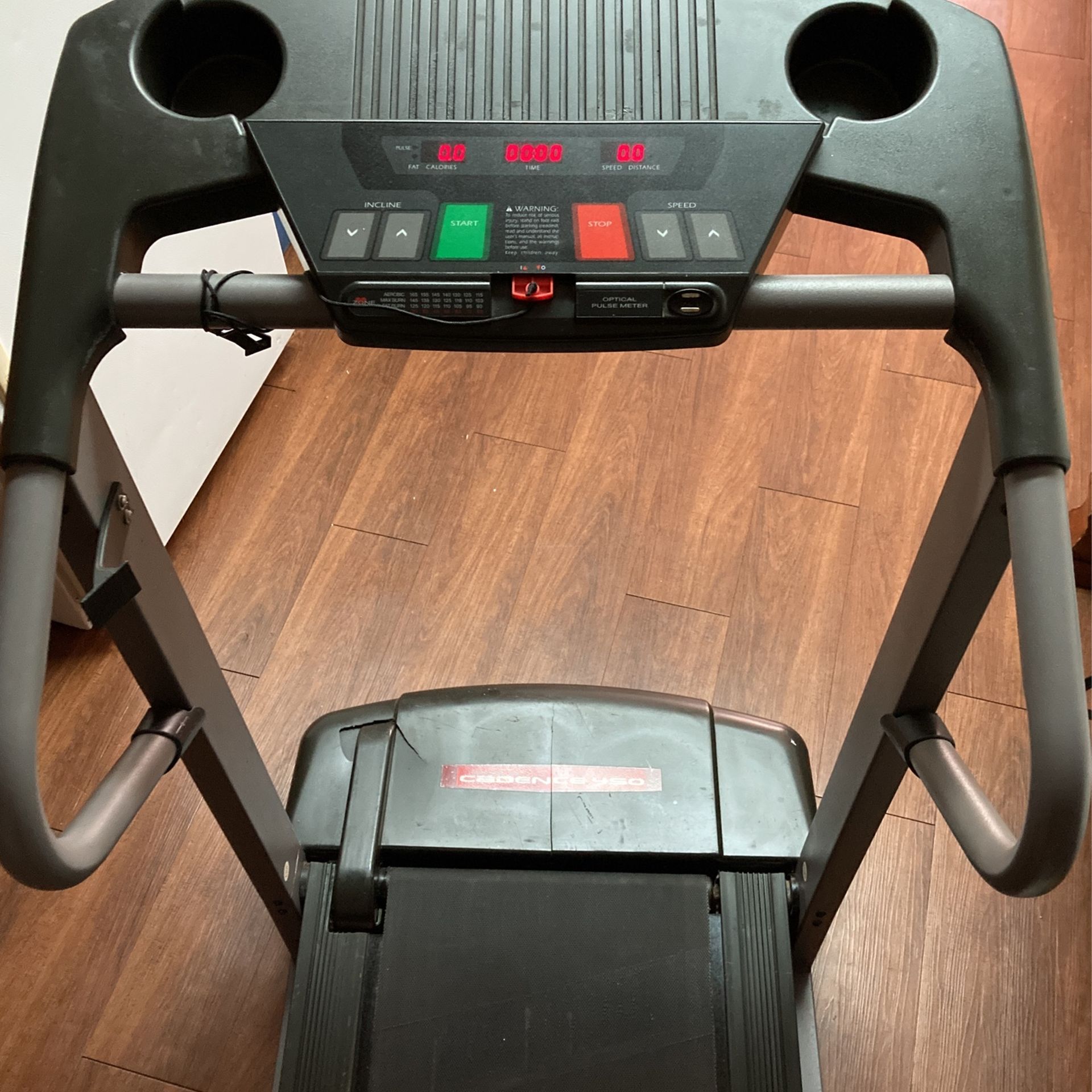 Welso Cadence 450 Treadmill With Power Incline