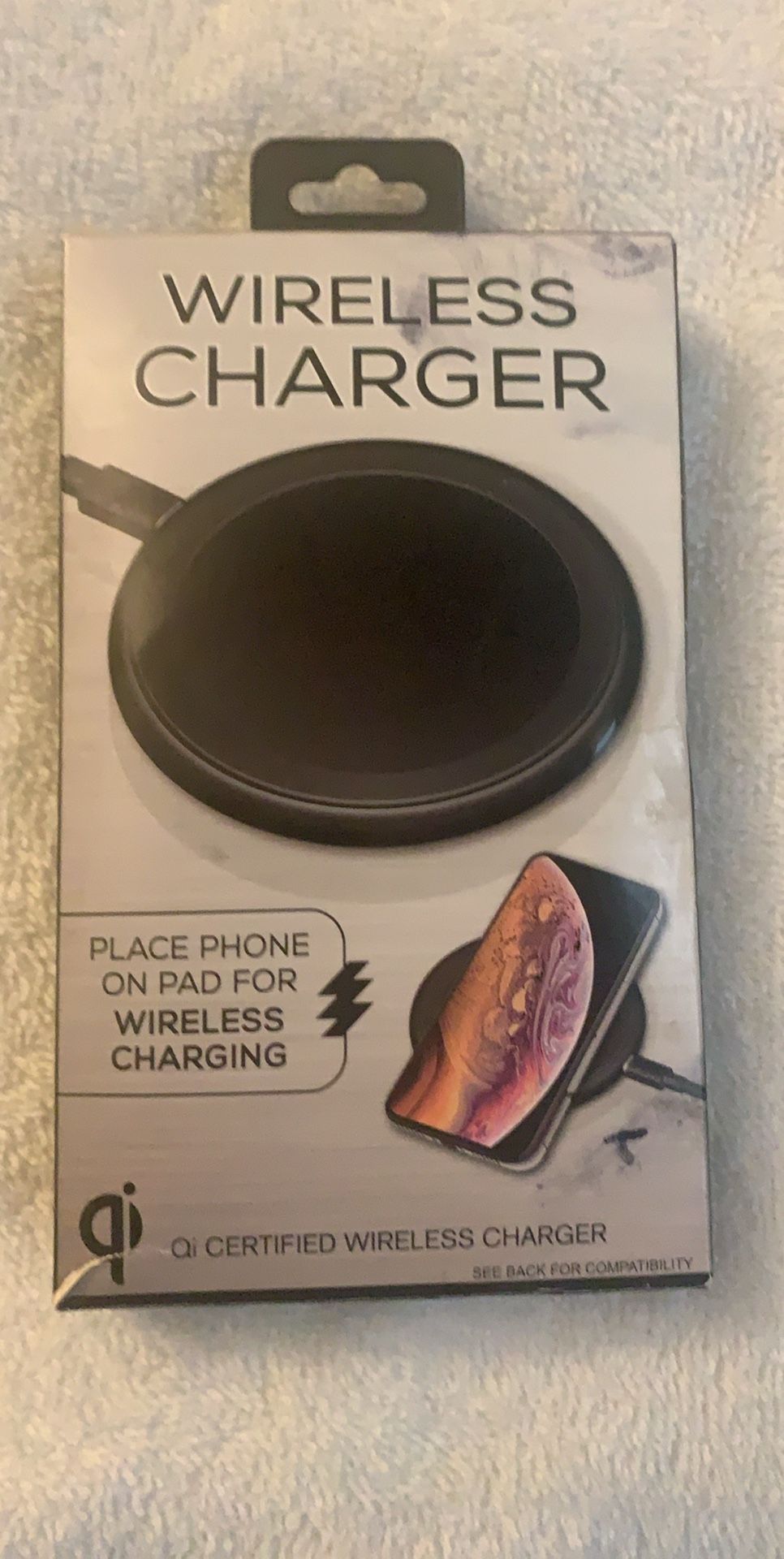 Apple iPhone and Samsung Galaxy Wireless Charger