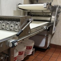 LVO SM224-9 Sheeter/Moulder Production Table