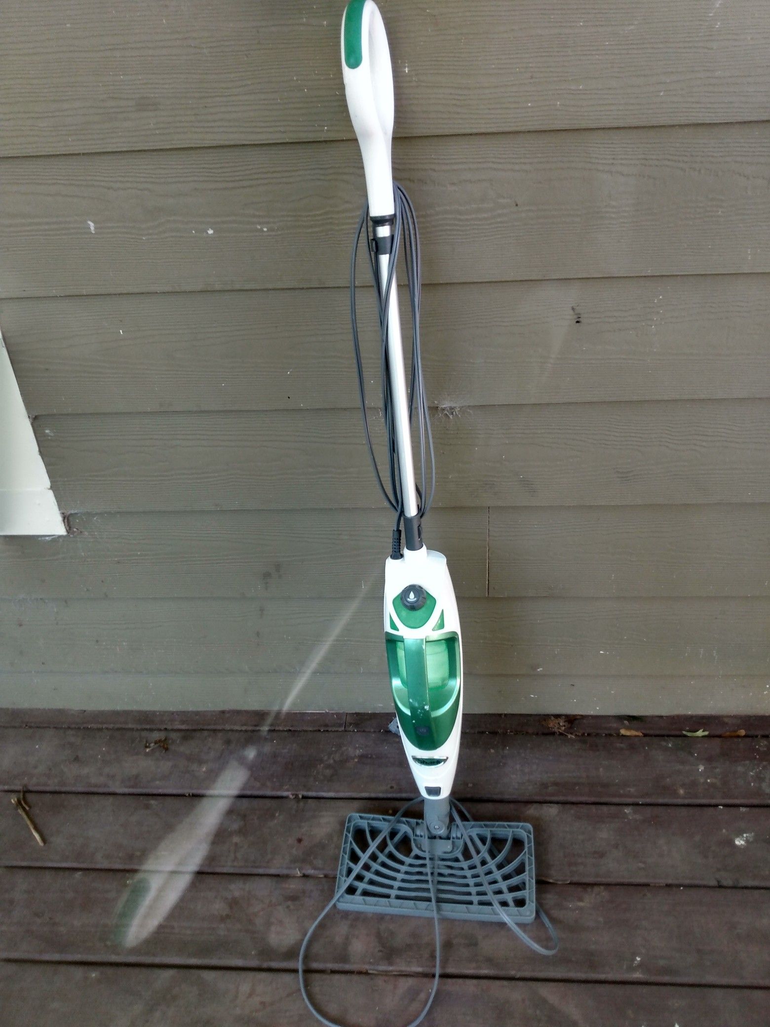 Shark green white steam mop