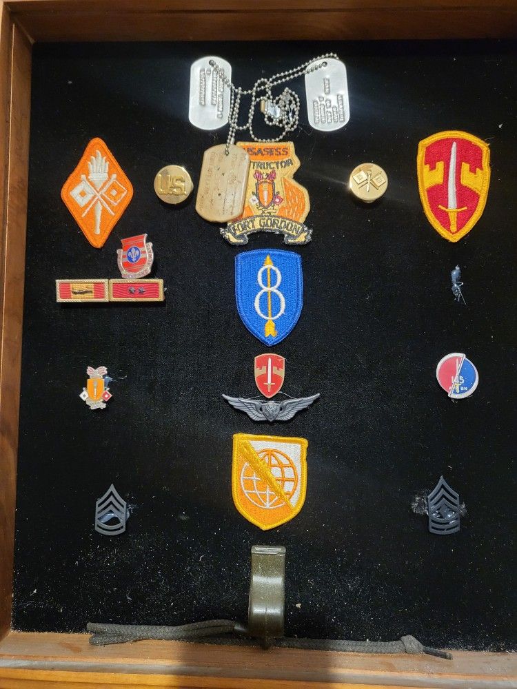 Vintage Army Memorabilia