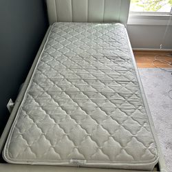 Twin Size Bed With Bottom Bunker For Sale! 