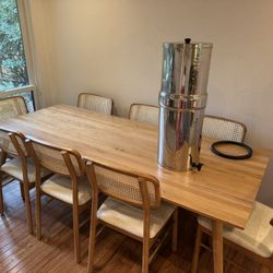 Article Dining Table 