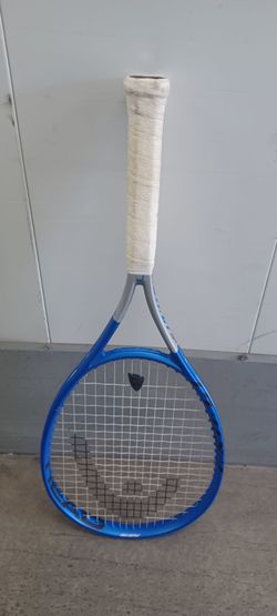 Head Instinct PWR 110
Grip Size 4.25 4 1/4
Head Instinct PWR 115 
Grip Size 4.25 4 1/4
Grip Cap: Shock Stop
Tennis Racquets Rackets 2022