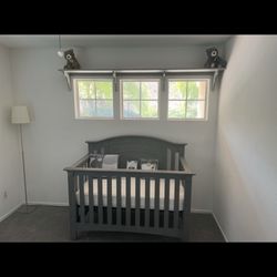 Grey Crib New condition 