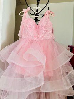 New pink formal dress from Benzde has a sequined lace bodice with butterfly motifs size 2