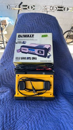 DEWALT BATTERY  CHARGER