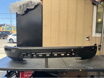 2023 2024 2025 HONDA PILOT REAR LOWER VALANCE OEM USED
