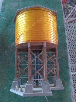 Lionel #30 water tower for electric trains